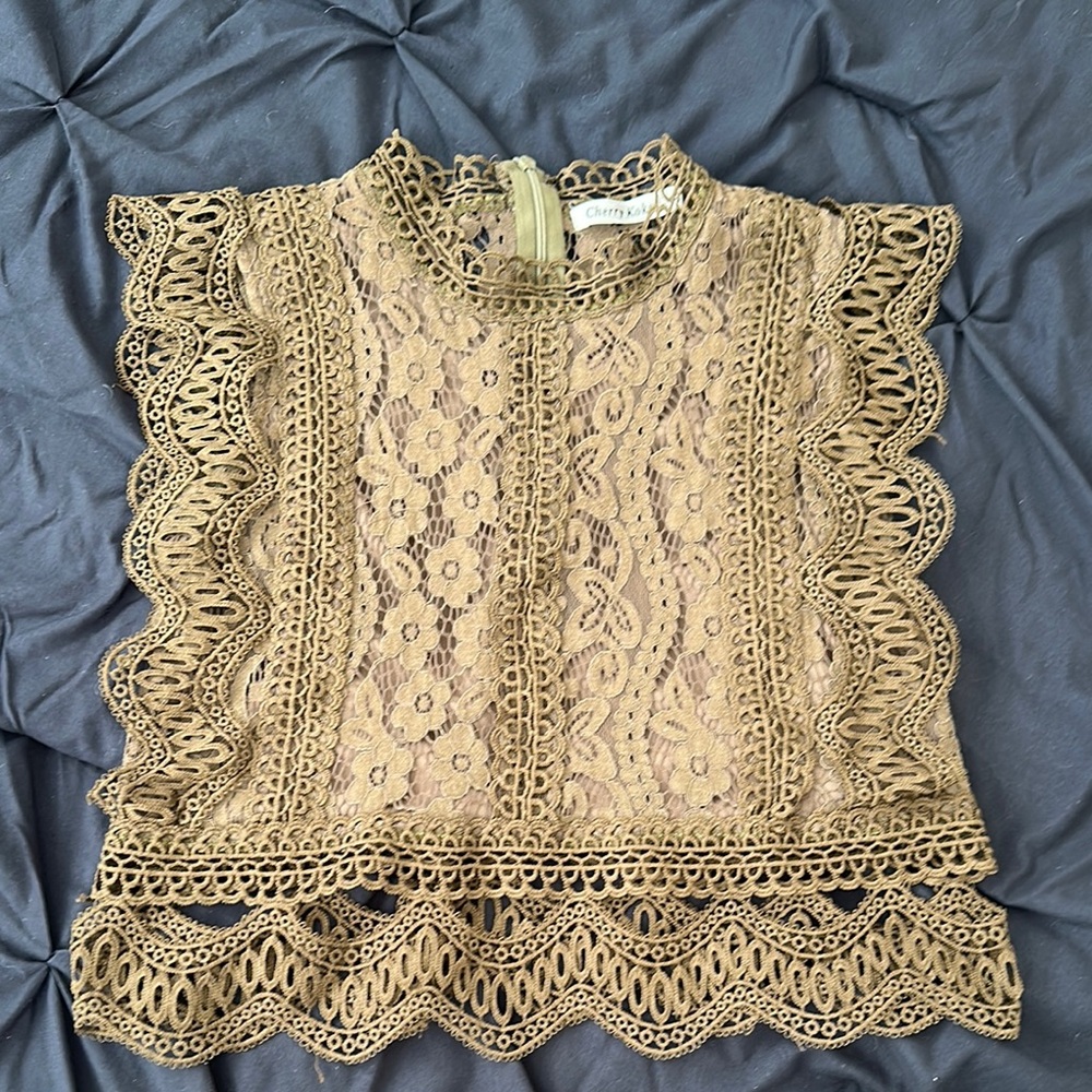 Chicwish Women's Lace Top - Gold